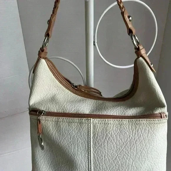 Lauren Conrad Shoulder Bag - Picture 2 of 10